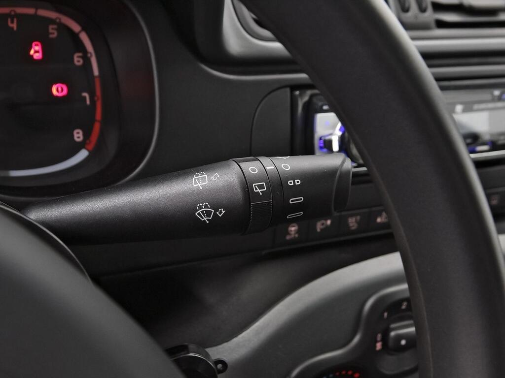 Fiat Panda Cross 1.0 Hybrid 51kw (70CV) 7