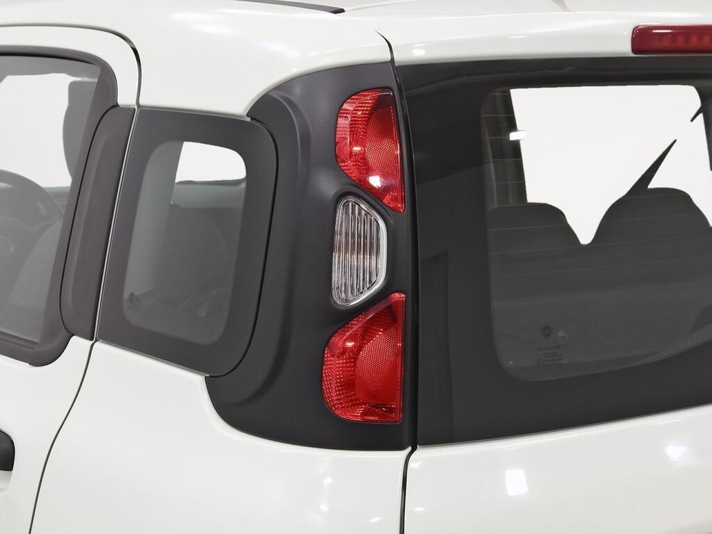 Fiat Panda Cross 1.0 Hybrid 51kw (70CV) 14