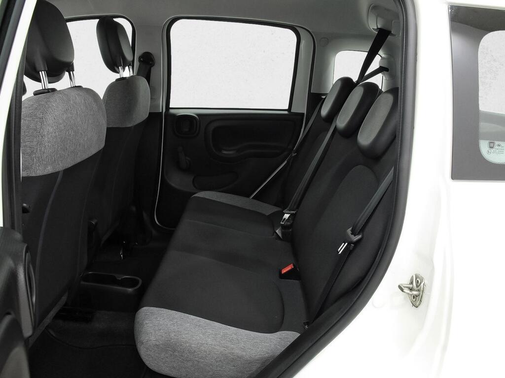 Fiat Panda Cross 1.0 Hybrid 51kw (70CV) 17