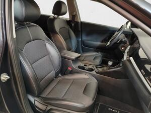 Kia Niro 1.6 GDi PHEV 104kW (141CV) Drive 7