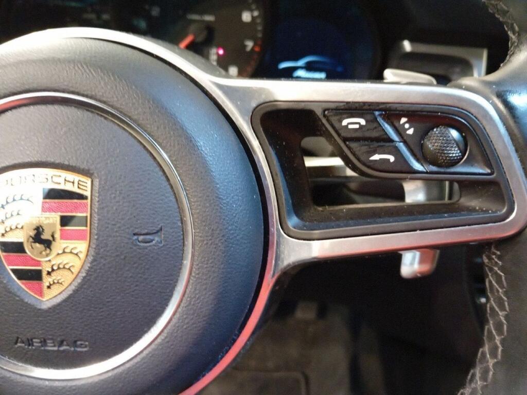 Porsche Macan Macan 8