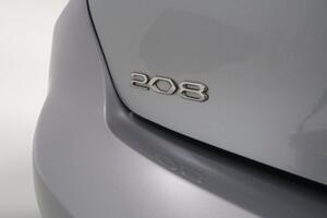 Peugeot 208 PureTech 73kW (100CV) EAT8 Allure Pack 20