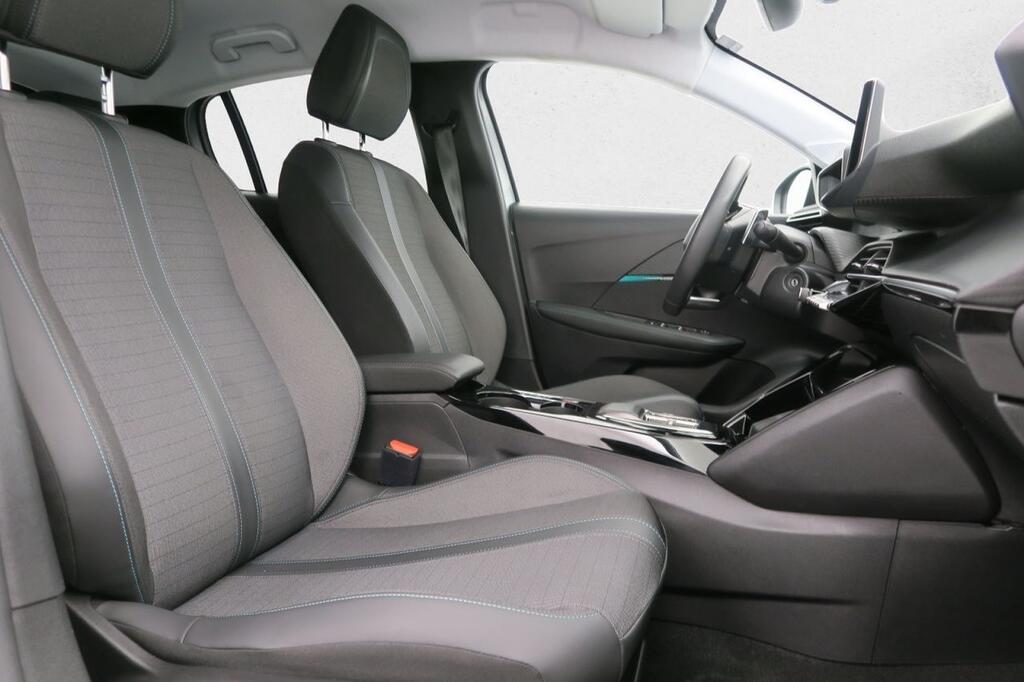 Peugeot 208 PureTech 73kW (100CV) EAT8 Allure Pack Segunda mano