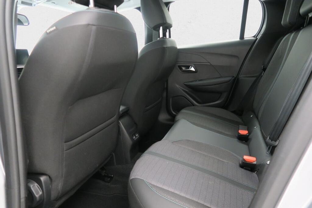 Peugeot 208 PureTech 73kW (100CV) EAT8 Allure Pack Segunda mano