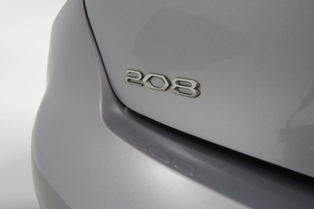 Peugeot 208 PureTech 73kW (100CV) EAT8 Allure Pack Segunda mano