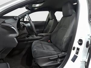 Lexus UX 2.0 250h Premium 11