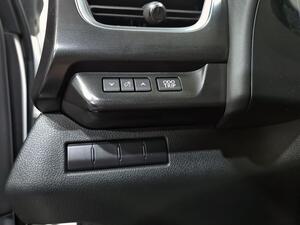 Lexus UX 2.0 250h Premium 13