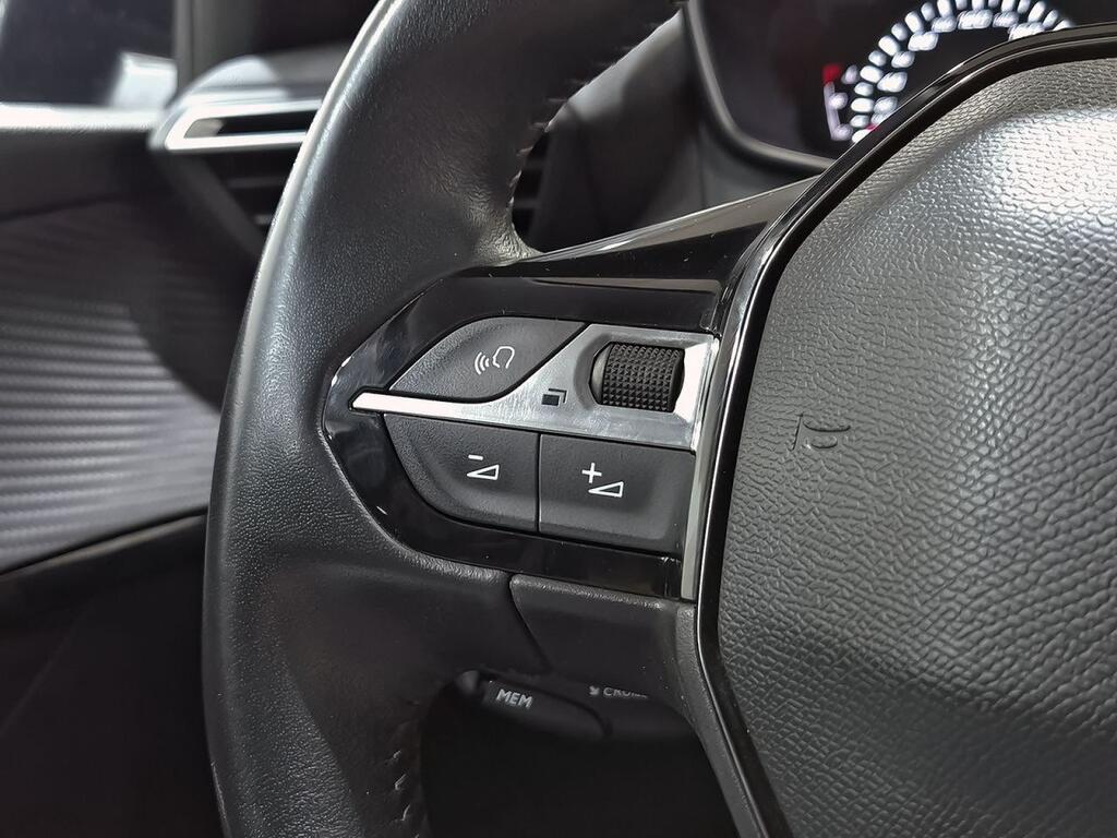 Peugeot 208 PureTech 73kW (100CV) Allure Segunda mano