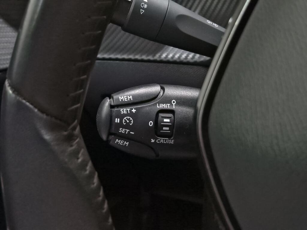 Peugeot 208 PureTech 73kW (100CV) Allure Segunda mano