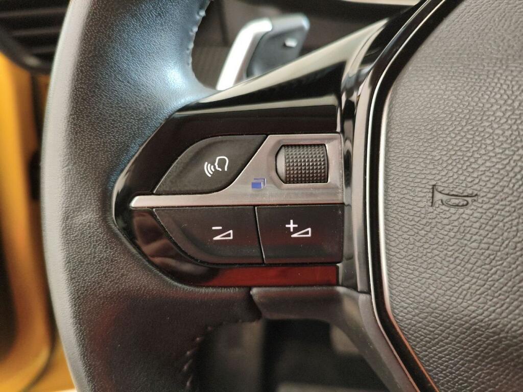 Peugeot 208 PureTech 73kW (100CV) EAT8 Allure Pack Segunda mano