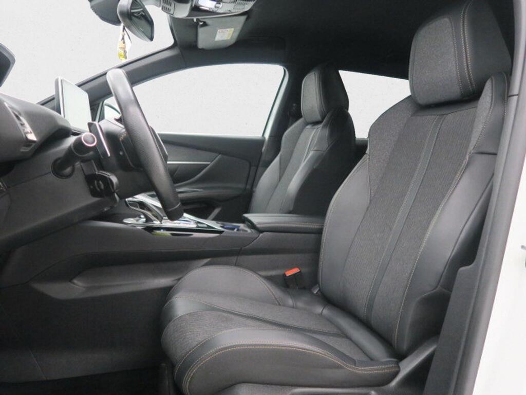 Peugeot 3008 GT LINE 1.2 PURETECH 130CV S&S AUTO 5P 19