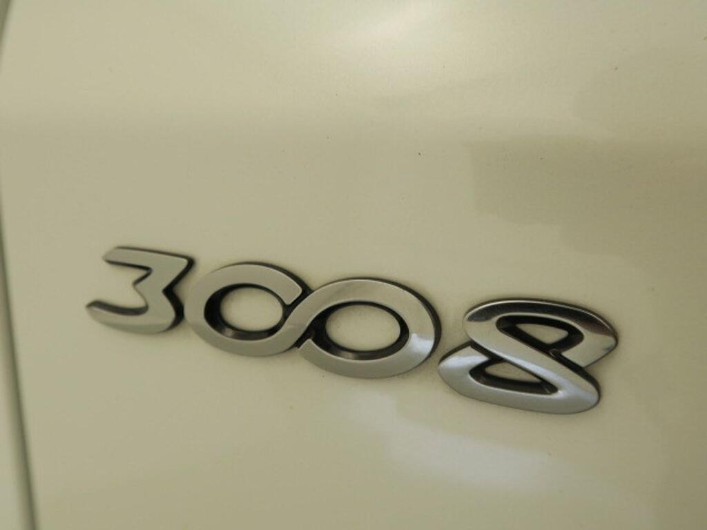 Peugeot 3008 GT LINE 1.2 PURETECH 130CV S&S AUTO 5P 24