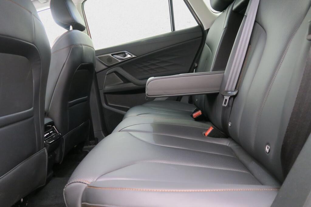 MG HS LUXURY 1.5 PHEV 272 CV 5P 17