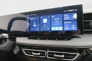 MG HS LUXURY 1.5 PHEV 272 CV 5P 9