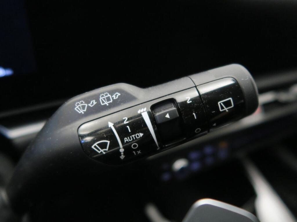 Kia Niro Berlina 1.6 GDI HEV EMOTION 138 5P 18