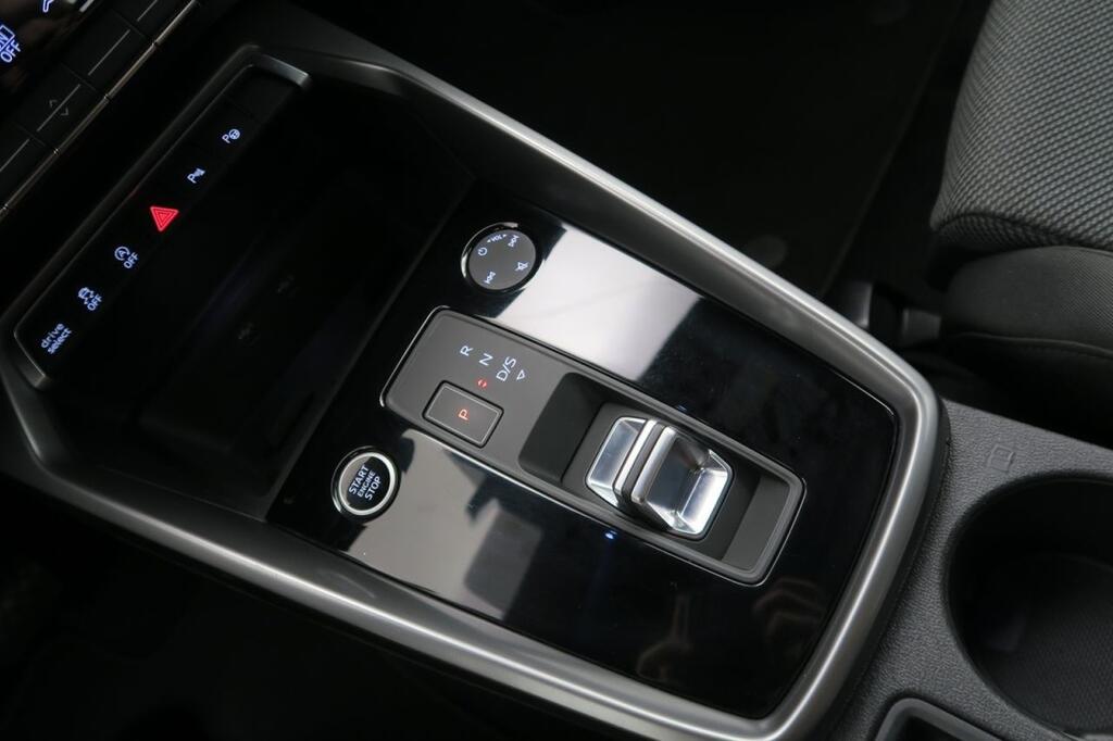 Audi A3 Sportback Genuine 35 TDI 110kW S tronic Segunda mano