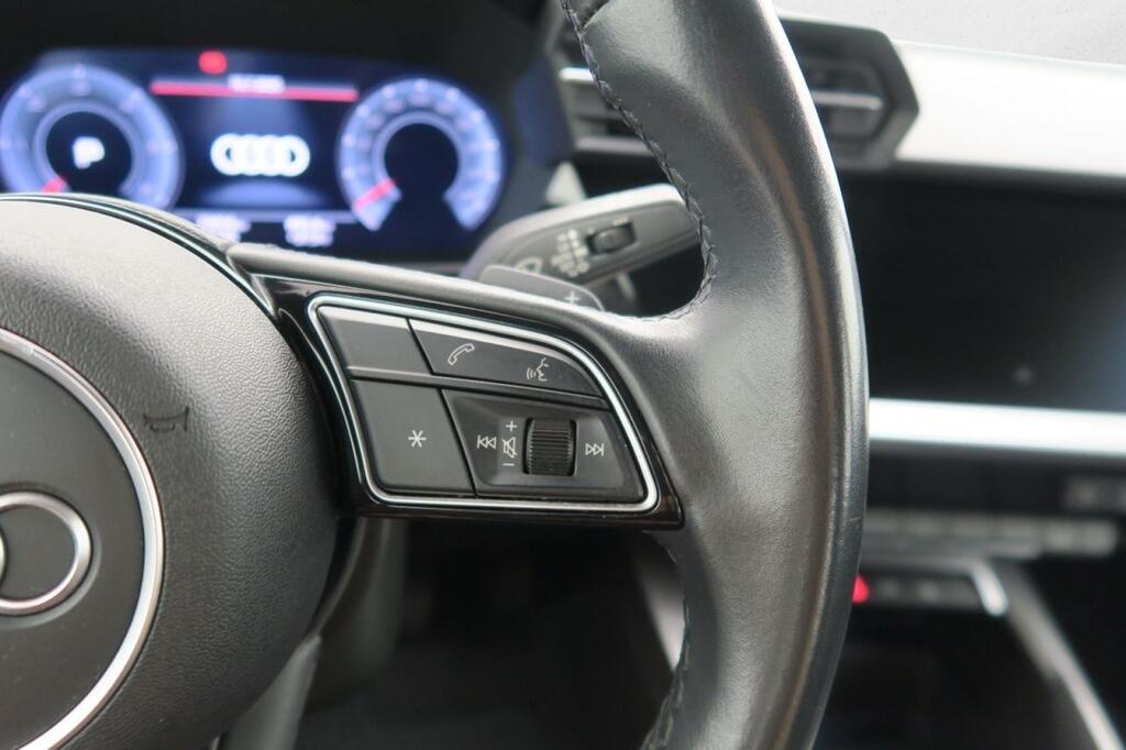 Audi A3 Sportback Genuine 35 TDI 110kW S tronic Segunda mano