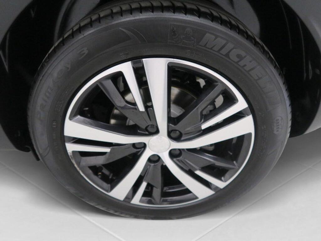 Peugeot 3008 1.2 PURETECH 96KW (130CV) GT LINE EAT8 25