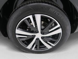 Peugeot 3008 1.2 PURETECH 96KW (130CV) GT LINE EAT8 25