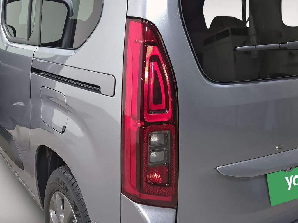Opel Combo Cargo 1.5 TD 100 SWB 4P (KMO) 38