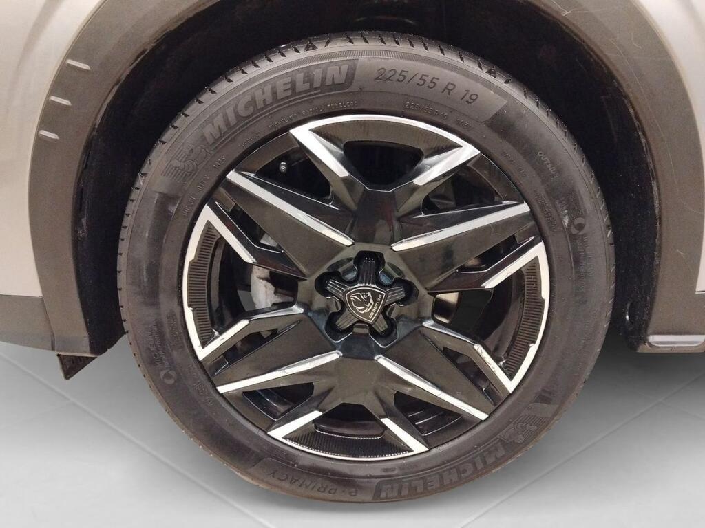 Peugeot 3008 Hybrid 1.2 100KW Allure eDCS6 9