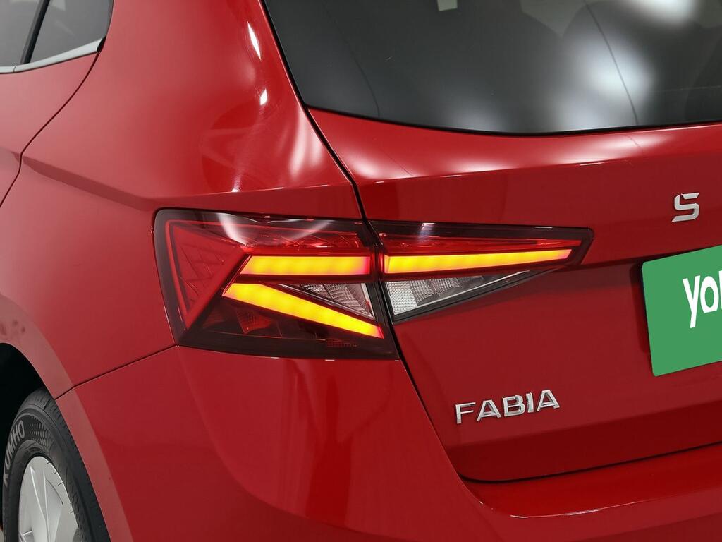 Skoda Fabia 1.0 TSI 70KW (95CV) Selection 33