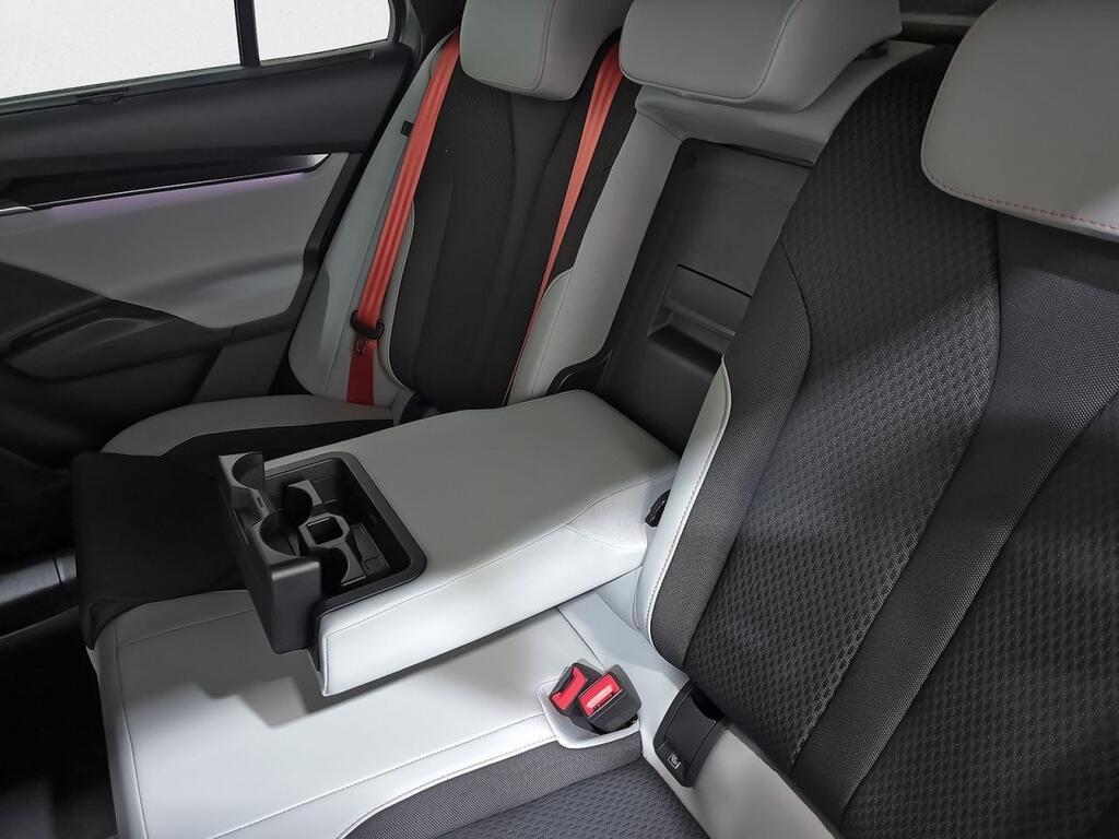 Skoda Elroq 210 kW (CV) 82 kWh (77 kwh neta) Segunda mano
