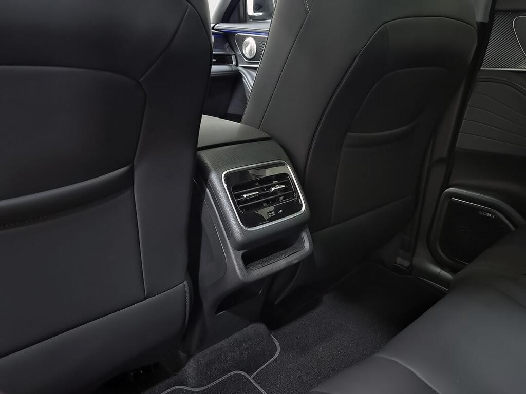 Ebro S700 1.5 TGDI HEV Luxury 165kW (224CV) 1DHT 37