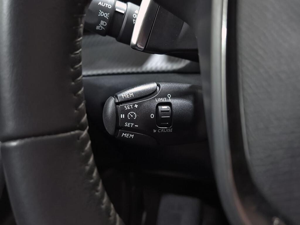 Peugeot 2008 Active Pack BlueHDI 130 S&S EAT8 15
