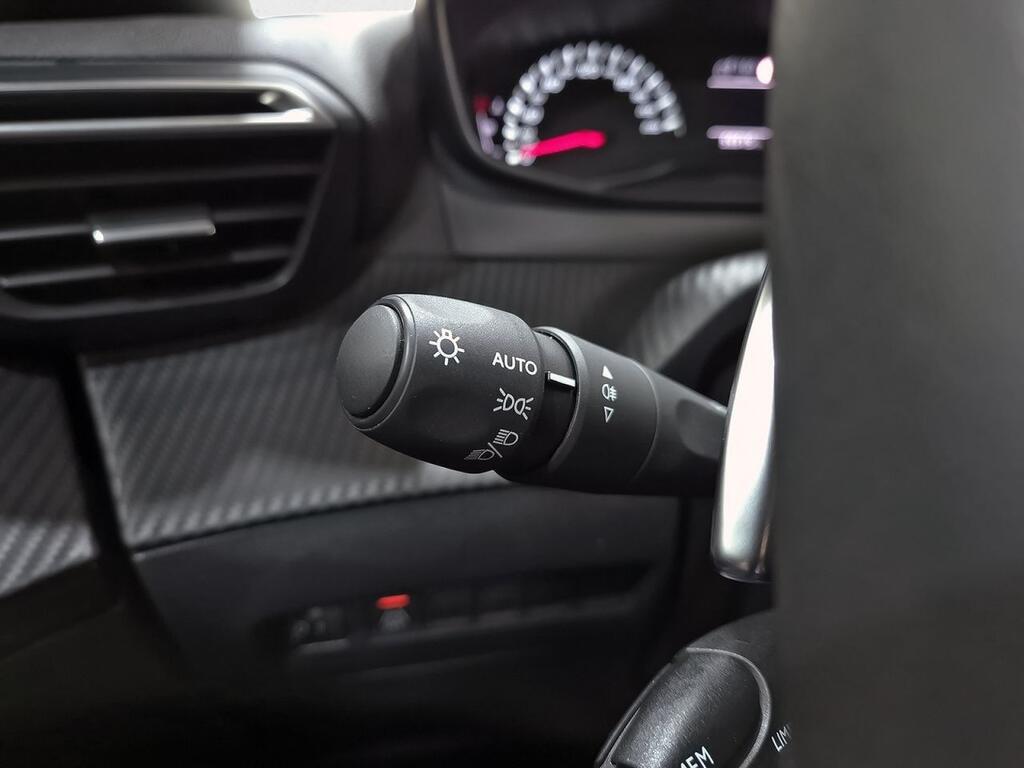 Peugeot 2008 Active Pack BlueHDI 130 S&S EAT8 14
