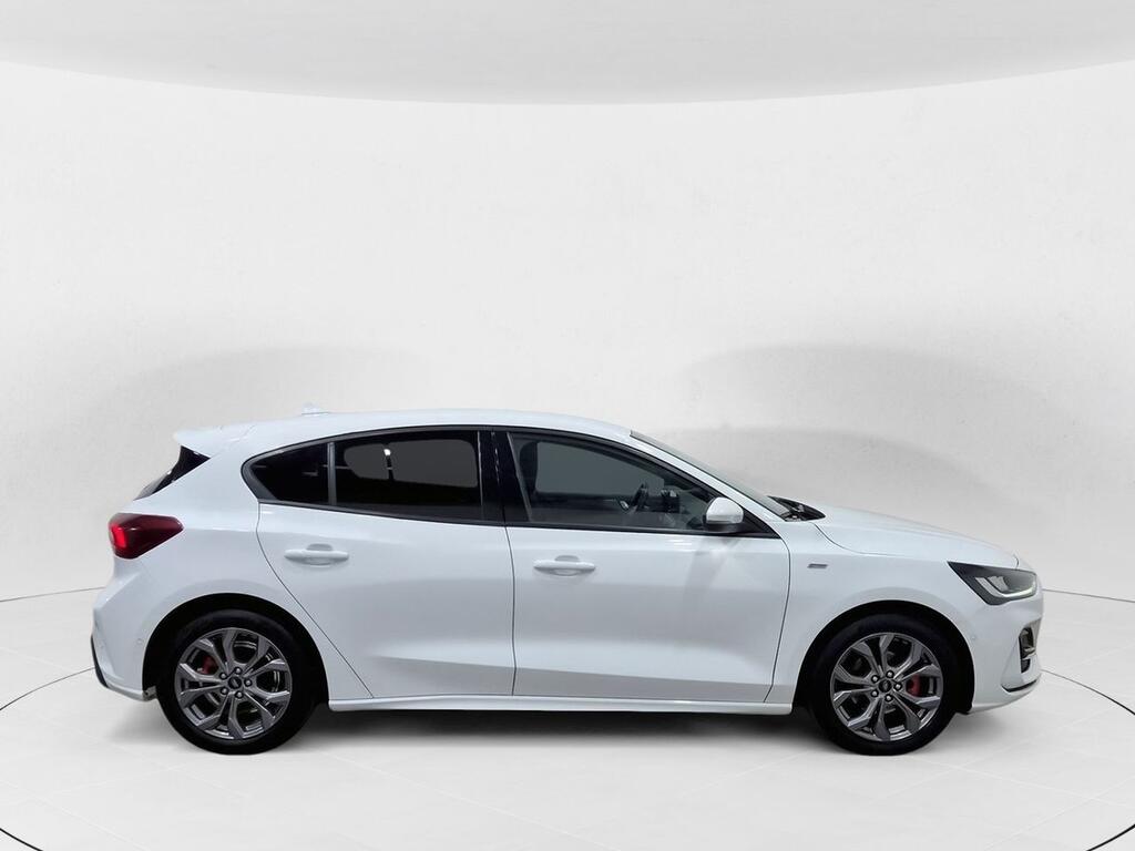 Ford Focus 1.0 Ecoboost MHEV 92kW ST-Line 3