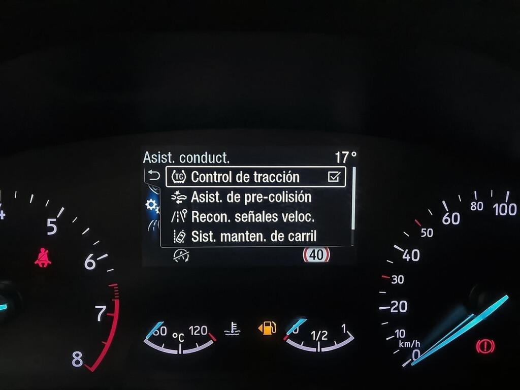 Ford Focus 1.0 Ecoboost MHEV 92kW ST-Line 23