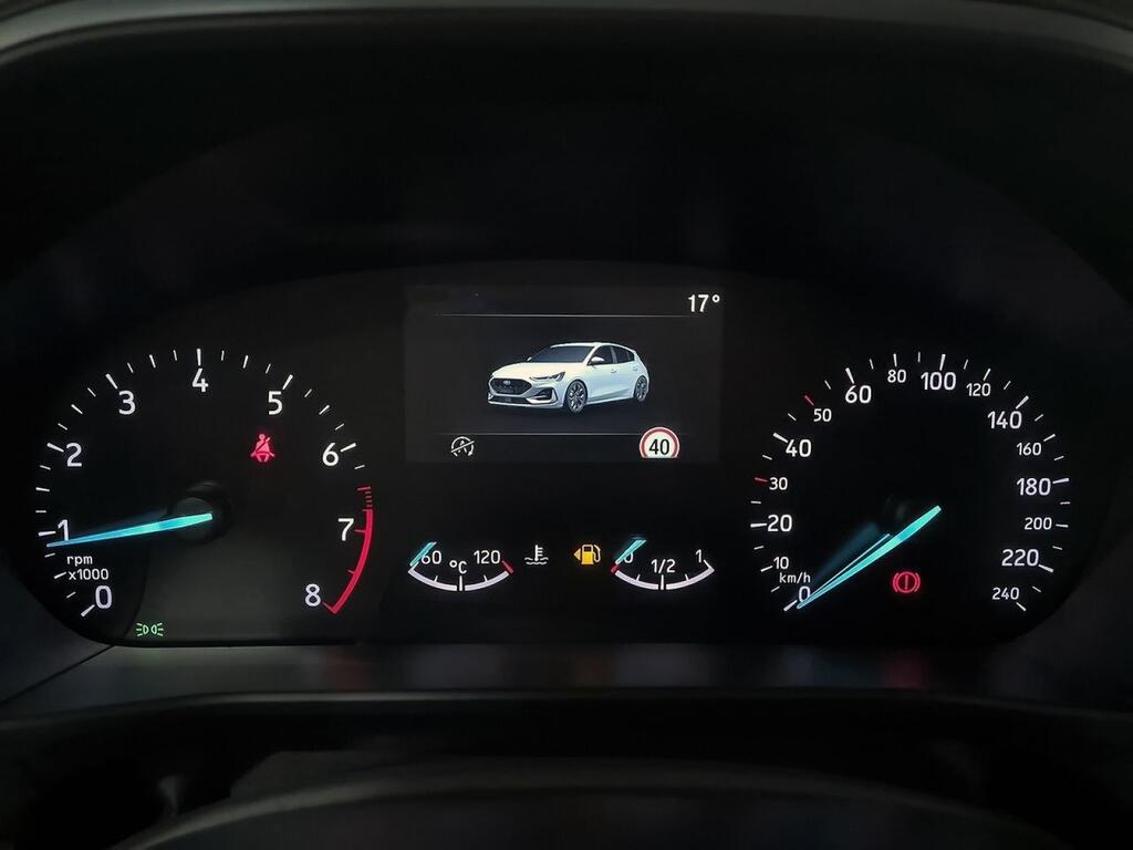Ford Focus 1.0 Ecoboost MHEV 92kW ST-Line 13