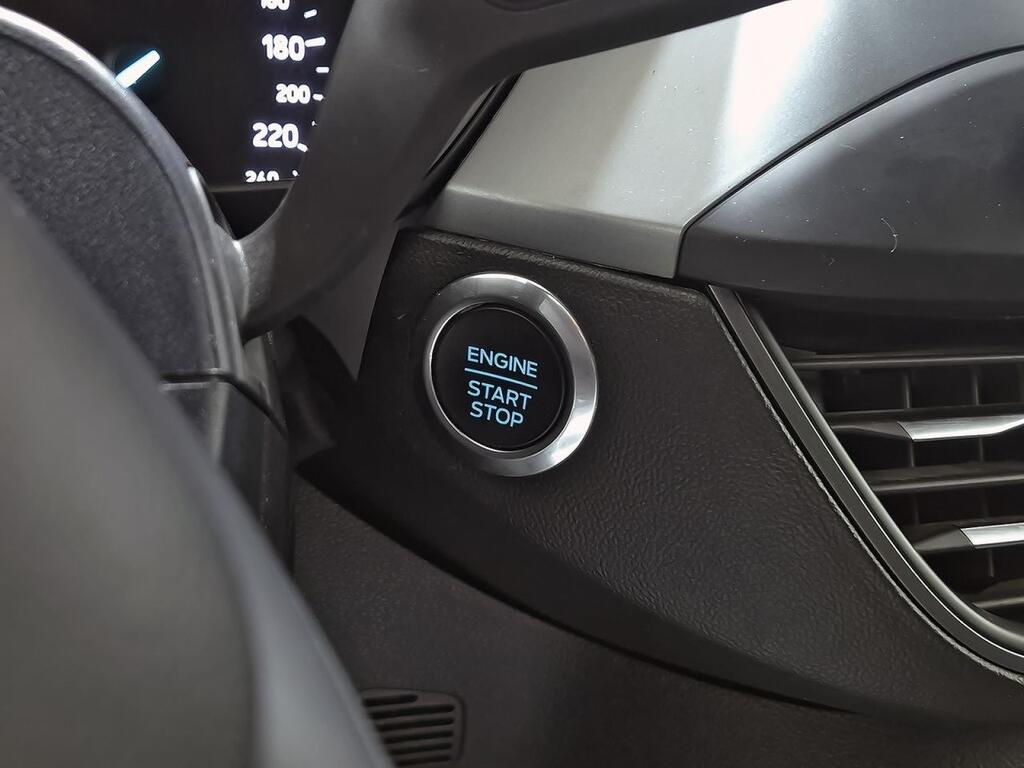 Ford Focus 1.0 Ecoboost MHEV 92kW ST-Line 16