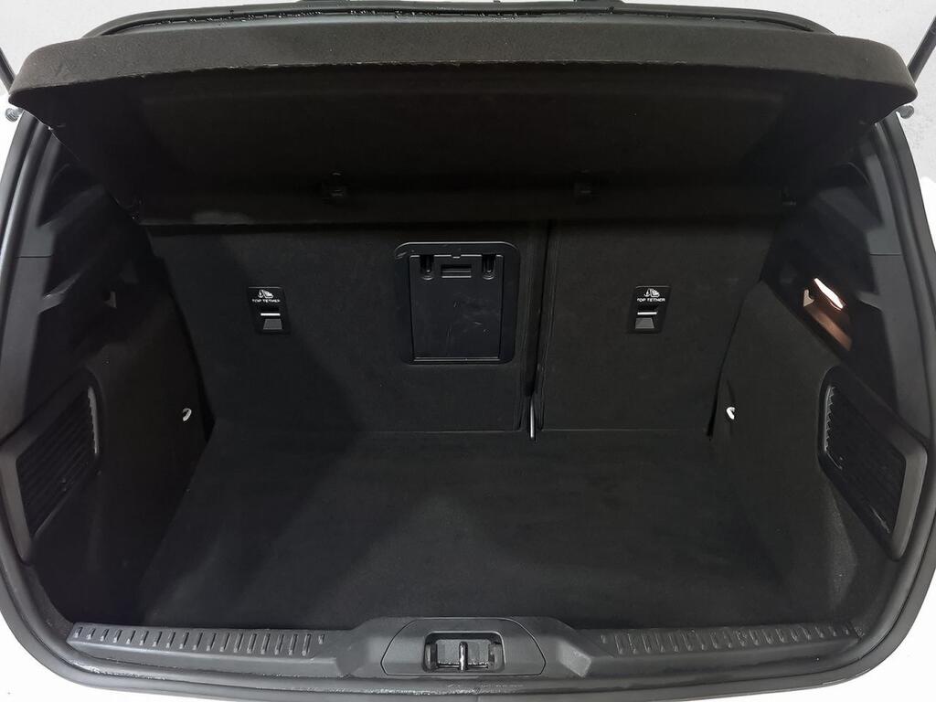 Ford Focus 1.0 Ecoboost MHEV 92kW ST-Line 9