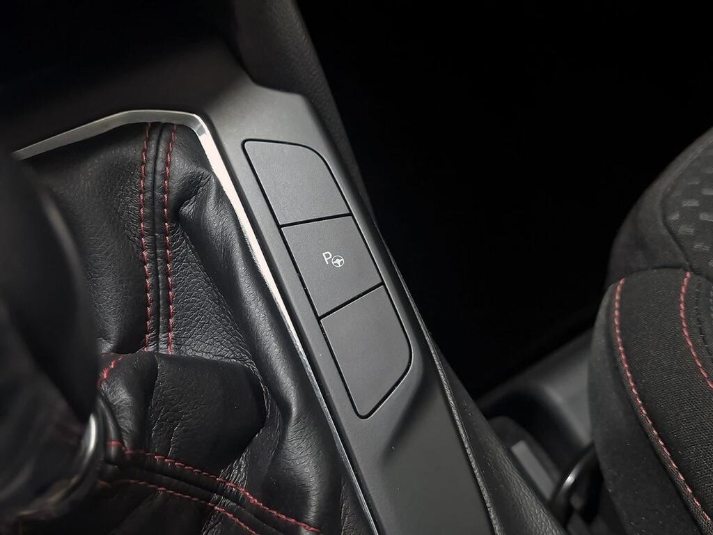 Ford Focus 1.0 Ecoboost MHEV 92kW ST-Line 27