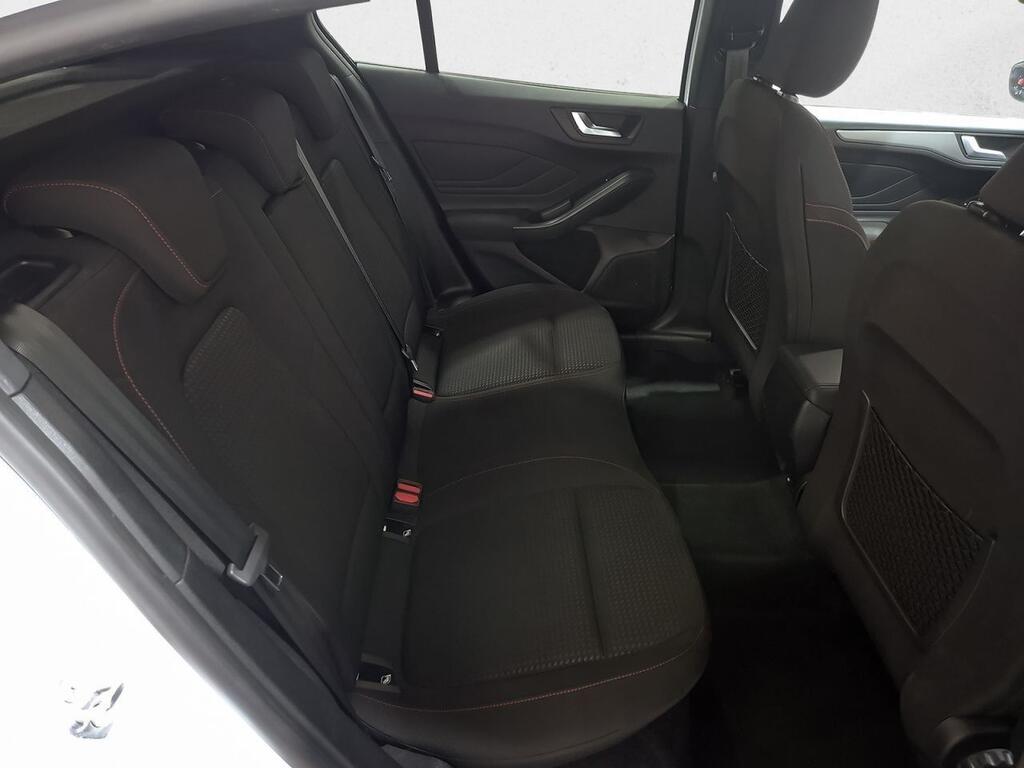 Ford Focus 1.0 Ecoboost MHEV 92kW ST-Line 8