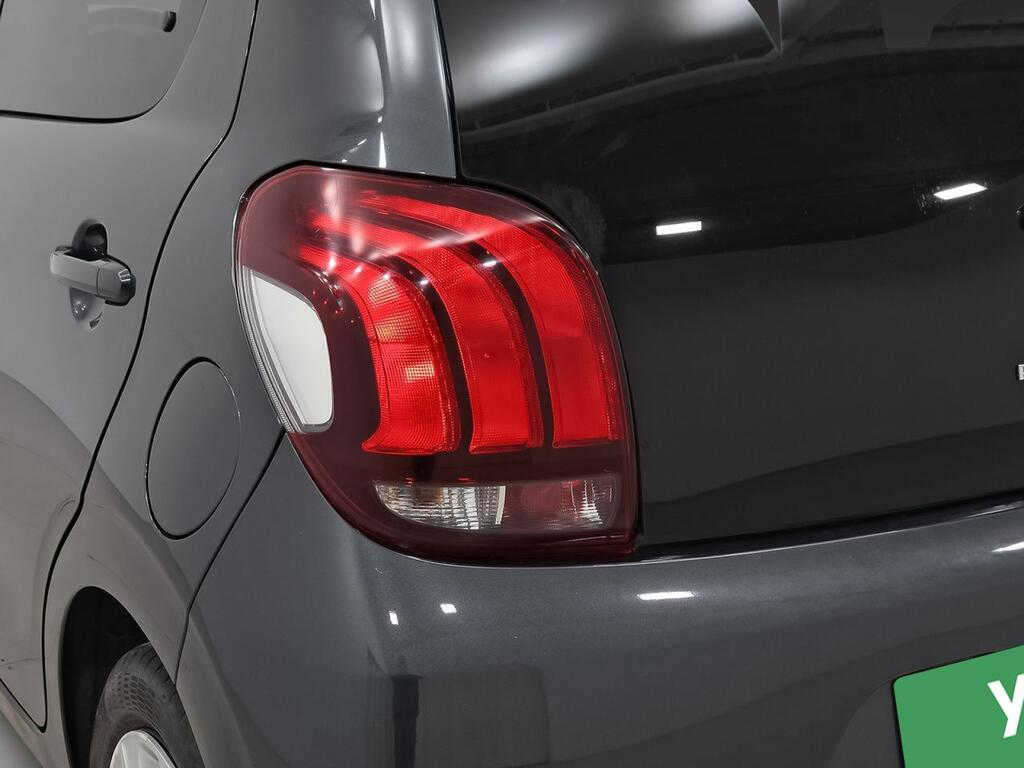 Peugeot 108 Active VTi 52kW (72CV) 28