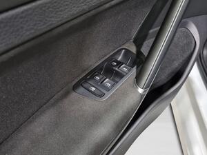 Volkswagen Golf e-Golf ePower 100 kW (136CV) 11