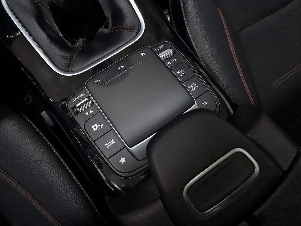 Mercedes CLA CLA 200 26