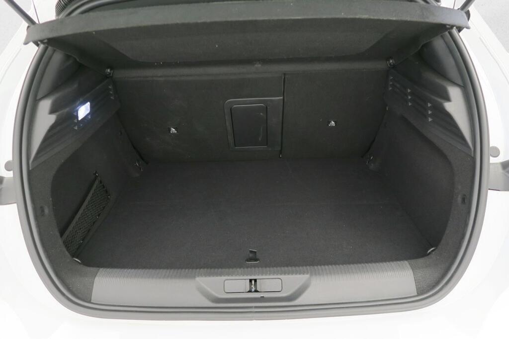 Peugeot 308 FIRST EDITION ELECTRICO 54KWH 115KW 156CV 5P 15