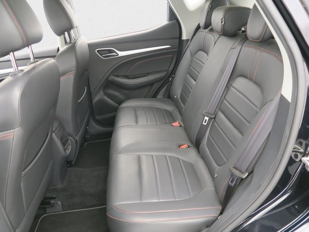MG ZS LUXURY 1.0T 111 CV 5P Segunda mano