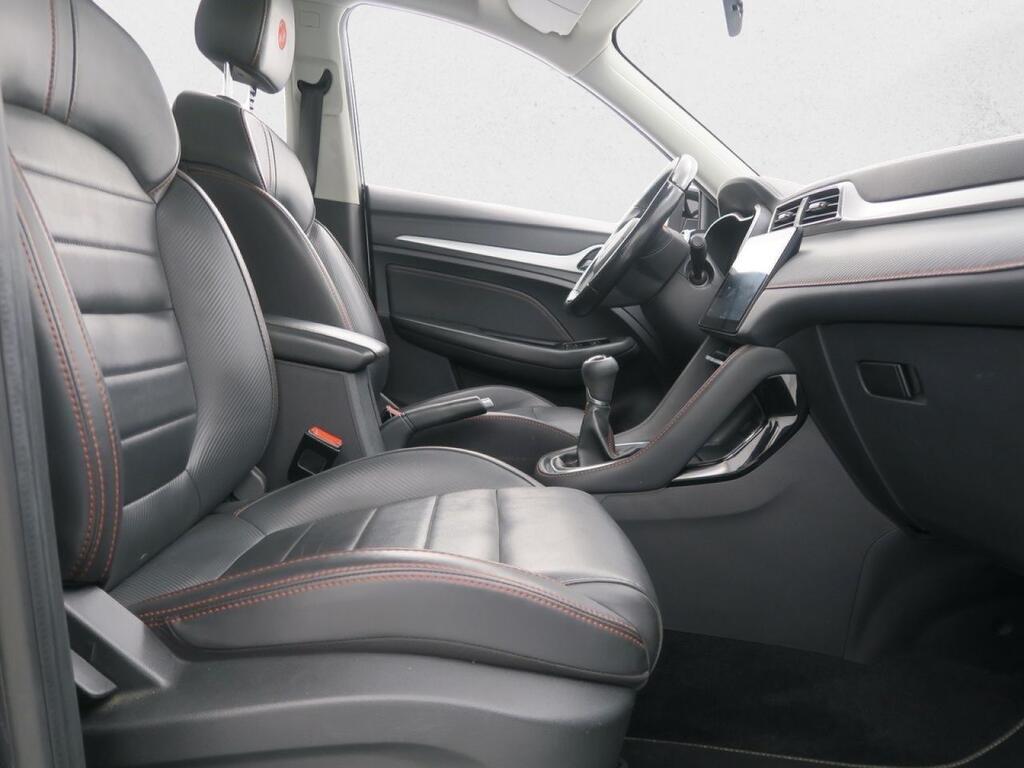 MG ZS LUXURY 1.0T 111 CV 5P Segunda mano