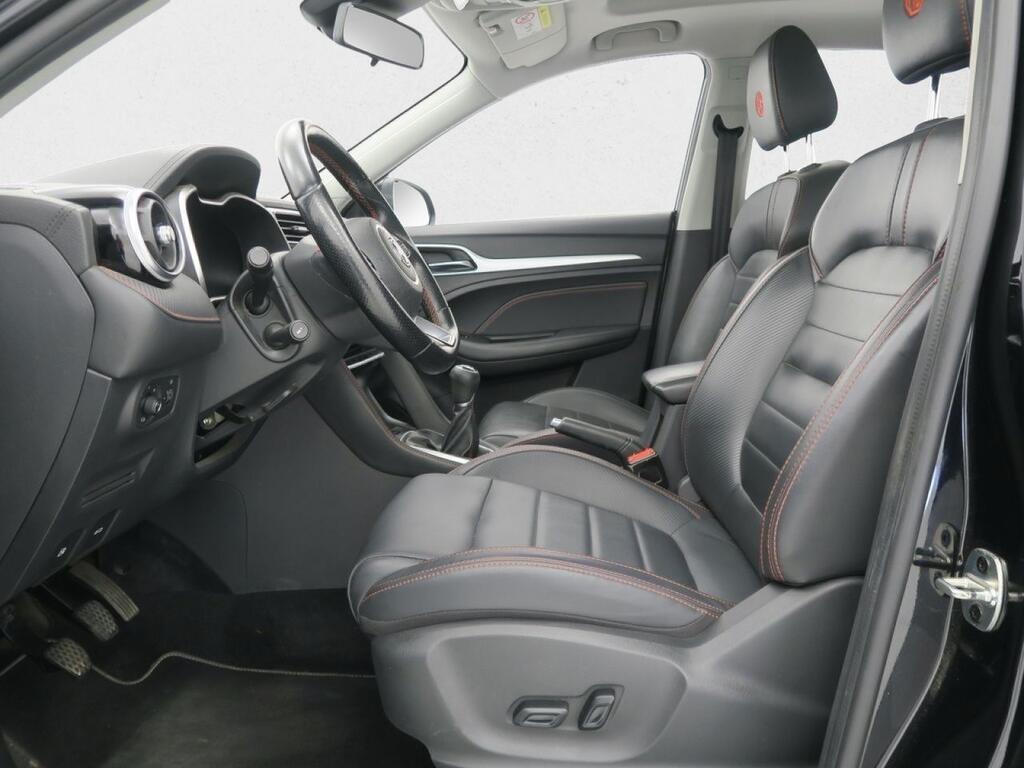 MG ZS LUXURY 1.0T 111 CV 5P Segunda mano