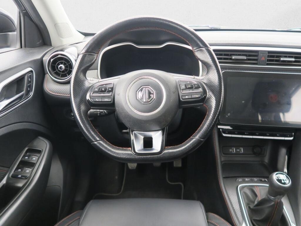 MG ZS LUXURY 1.0T 111 CV 5P Segunda mano