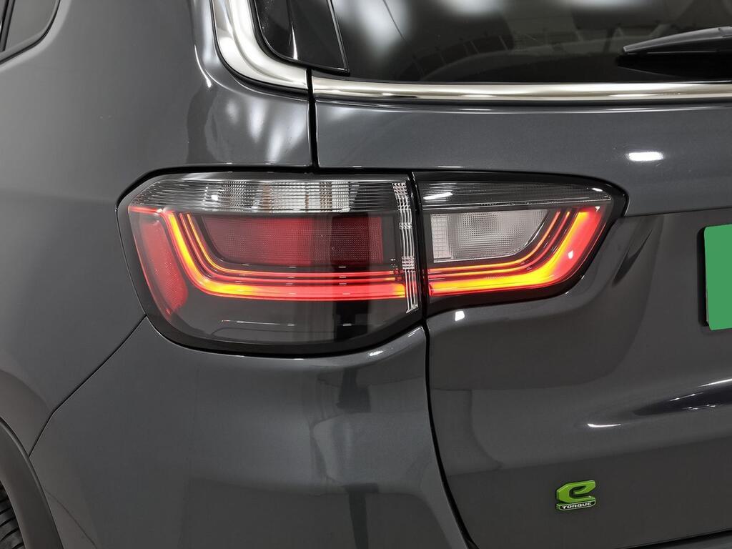 Jeep Compass eHybrid 1.5 MHEV 96kW Limited Dct 37