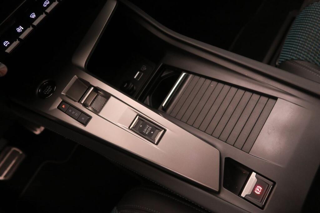 Peugeot 308 5P First Edition Eléctrico 115kW (156CV) Segunda mano