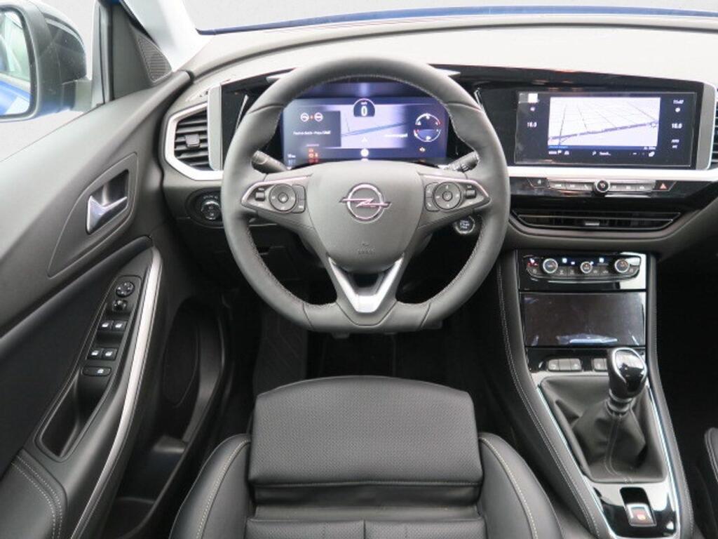Opel Grandland ULTIMATE 1,2 TURBO S/S MT6 130CV 5P 9