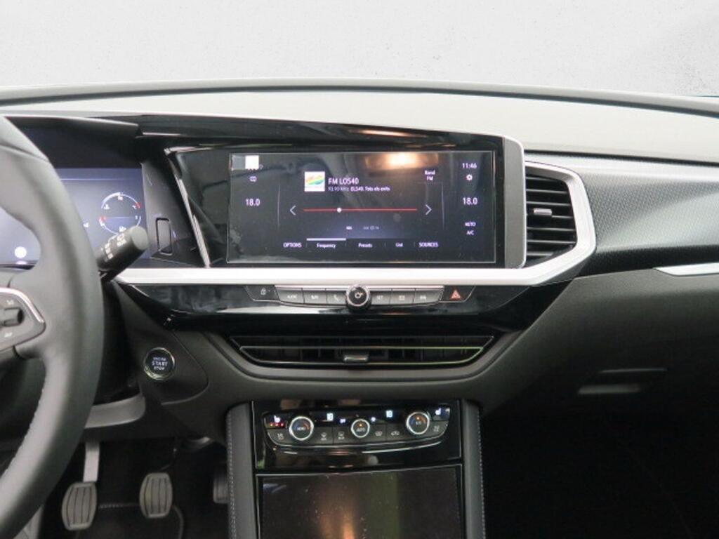 Opel Grandland ULTIMATE 1,2 TURBO S/S MT6 130CV 5P 12