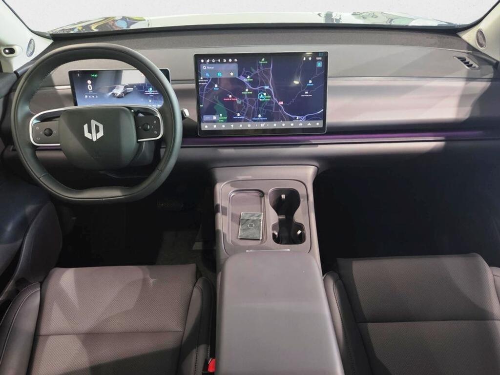 Leapmotor C10 C10 REEV 28.4 kWh Design REEV Hybrid A 8